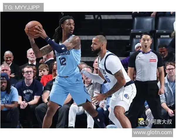 活塞与独行侠激战正酣球迷期待精彩对决与逆转时刻